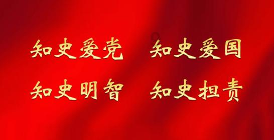 逃离残破的机舱